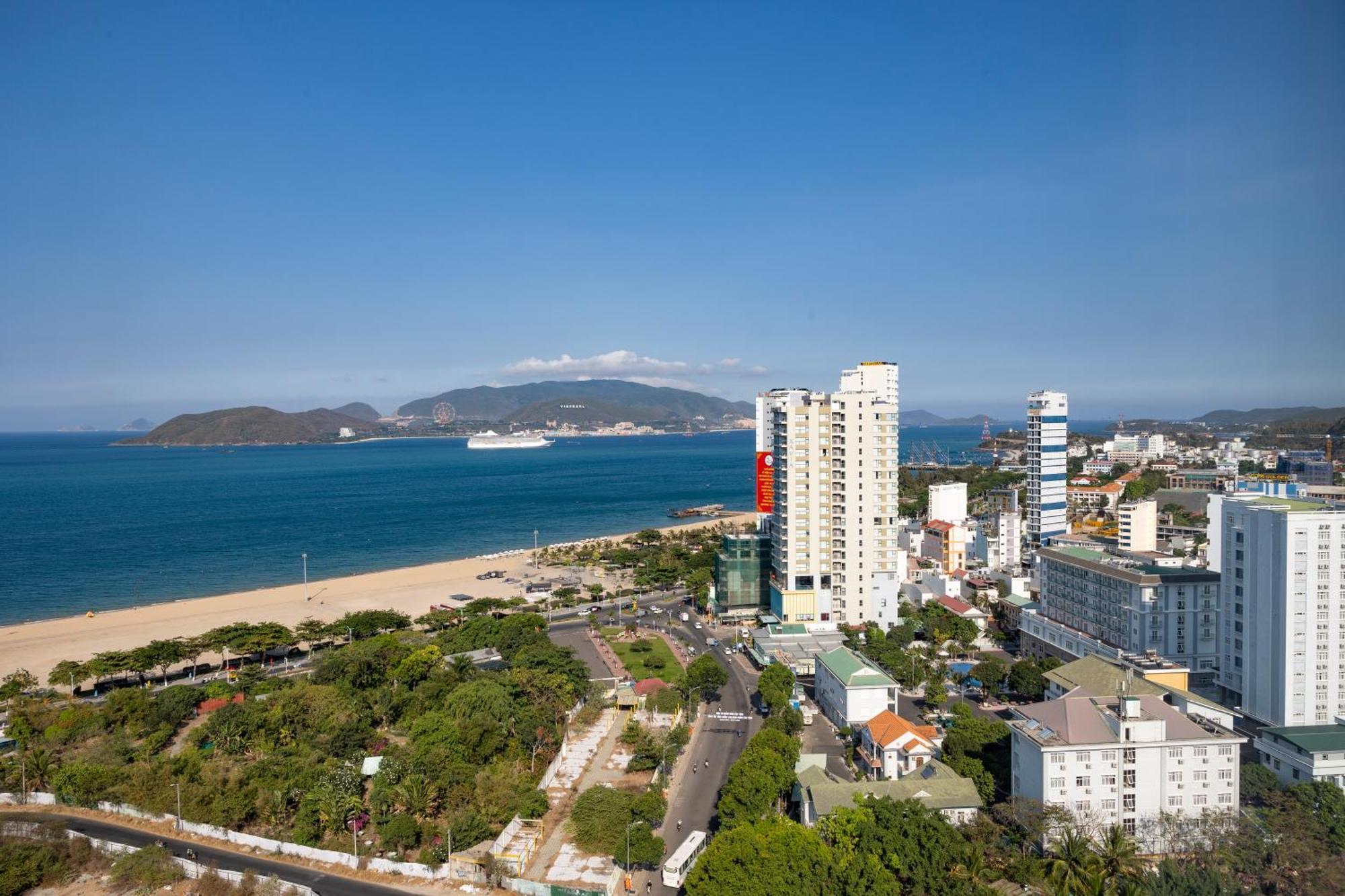 Avari Hotel Nha Trang