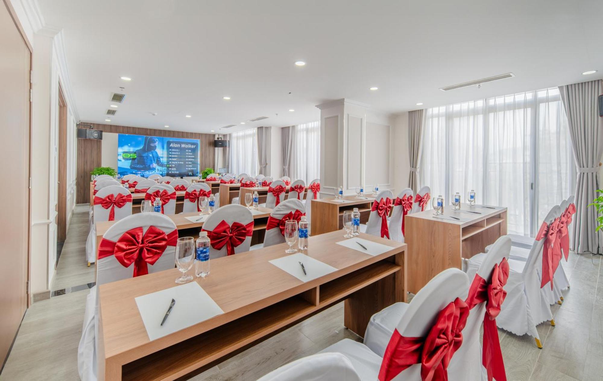 Hotel Avari Nha Trang