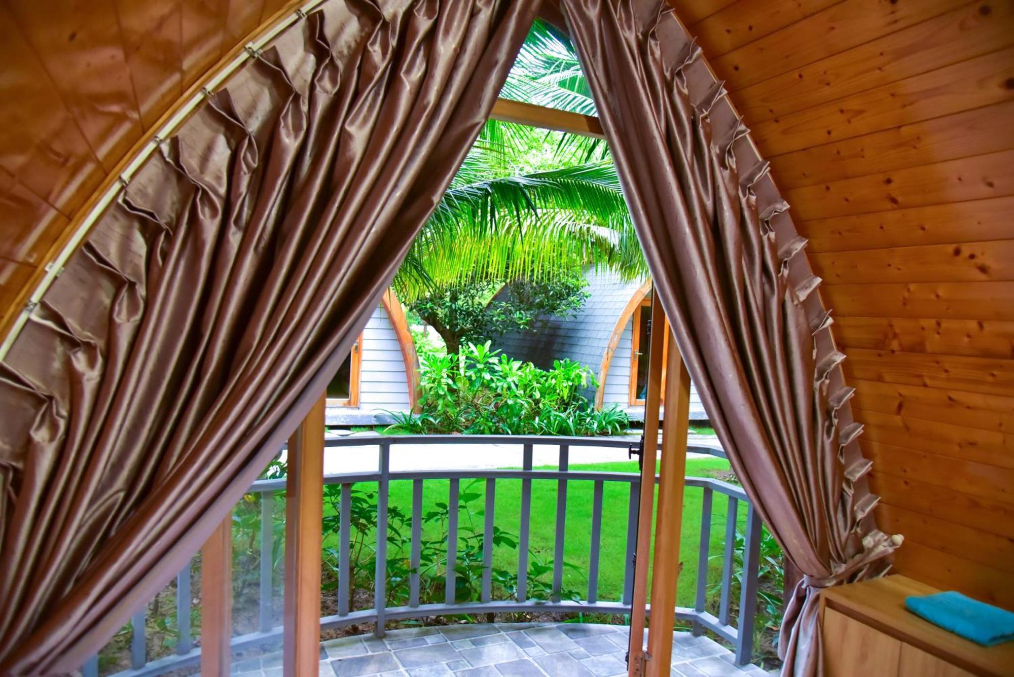 The Vista 4*