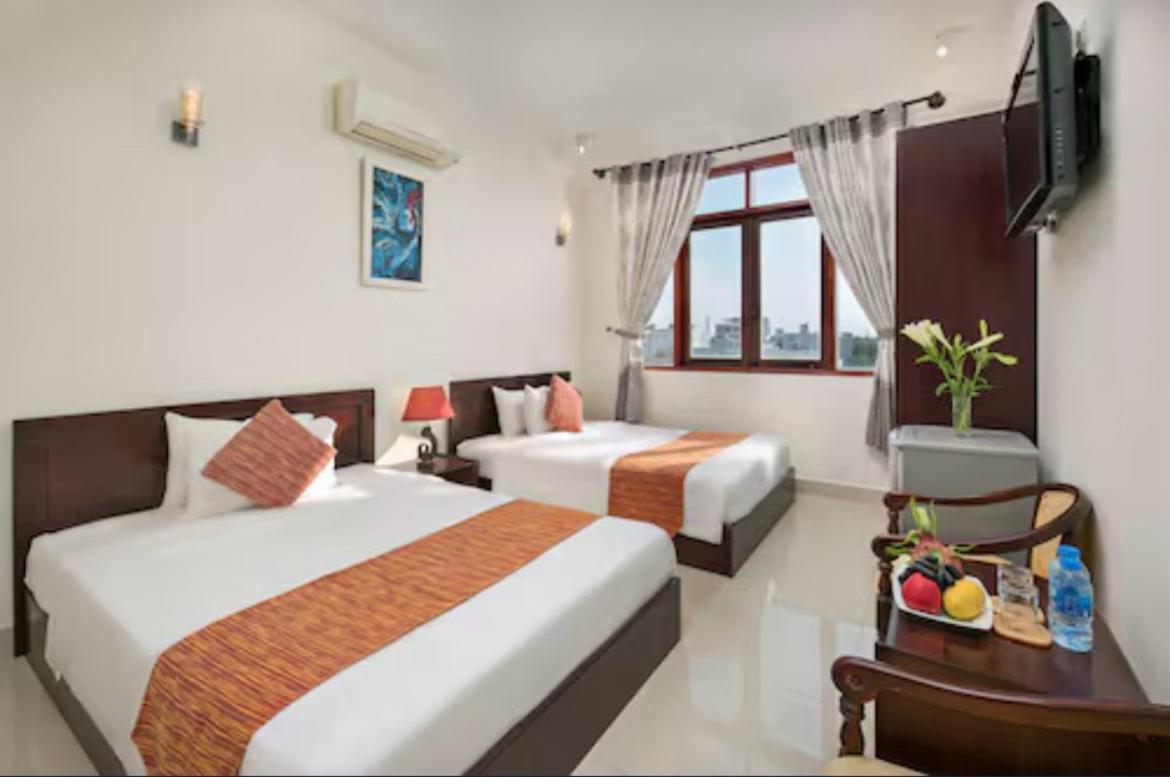 Dream Hotel 3*