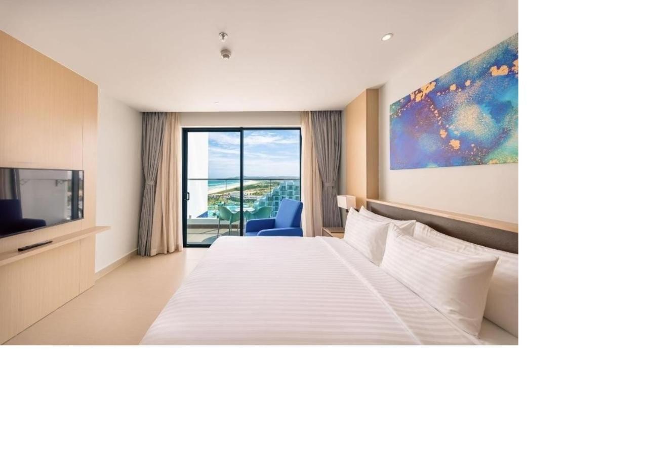 The Kh Cam Ranh Nha Trang Beachside 5* Thon Hoa Da