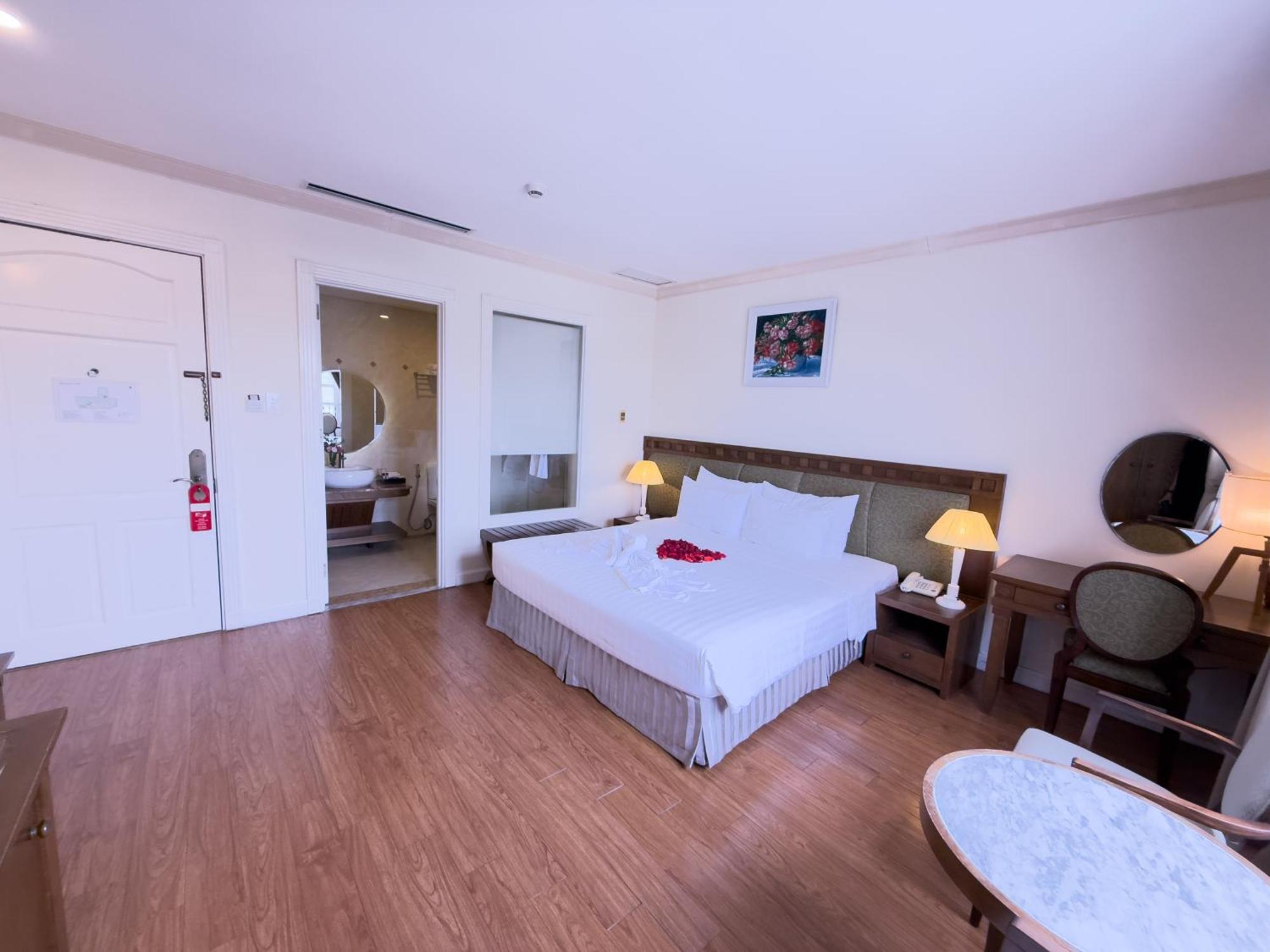 Phoenix Khách sạn