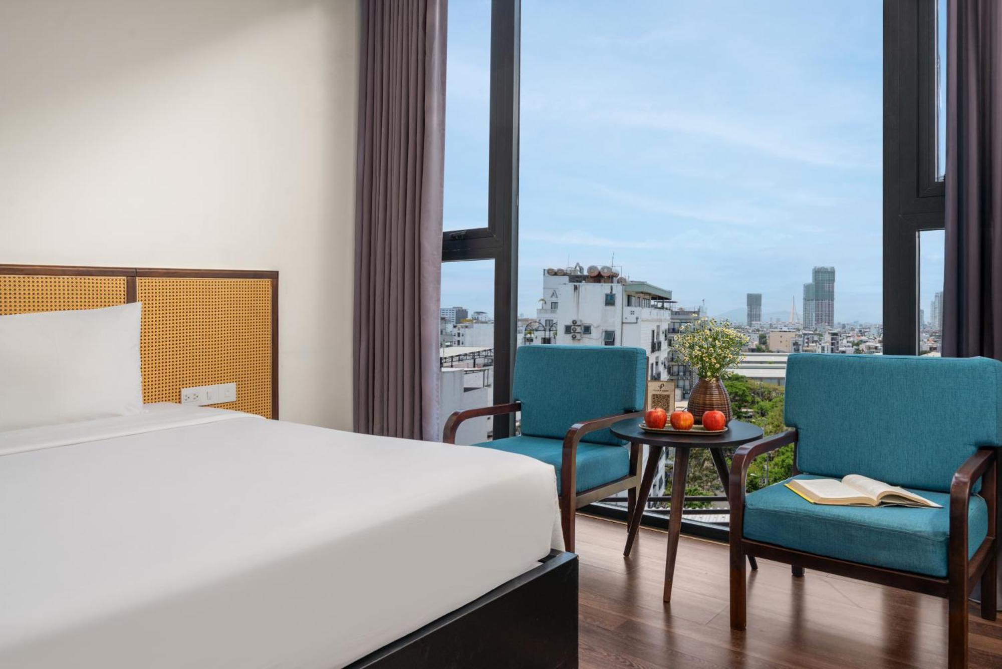 Platinum Hotel
