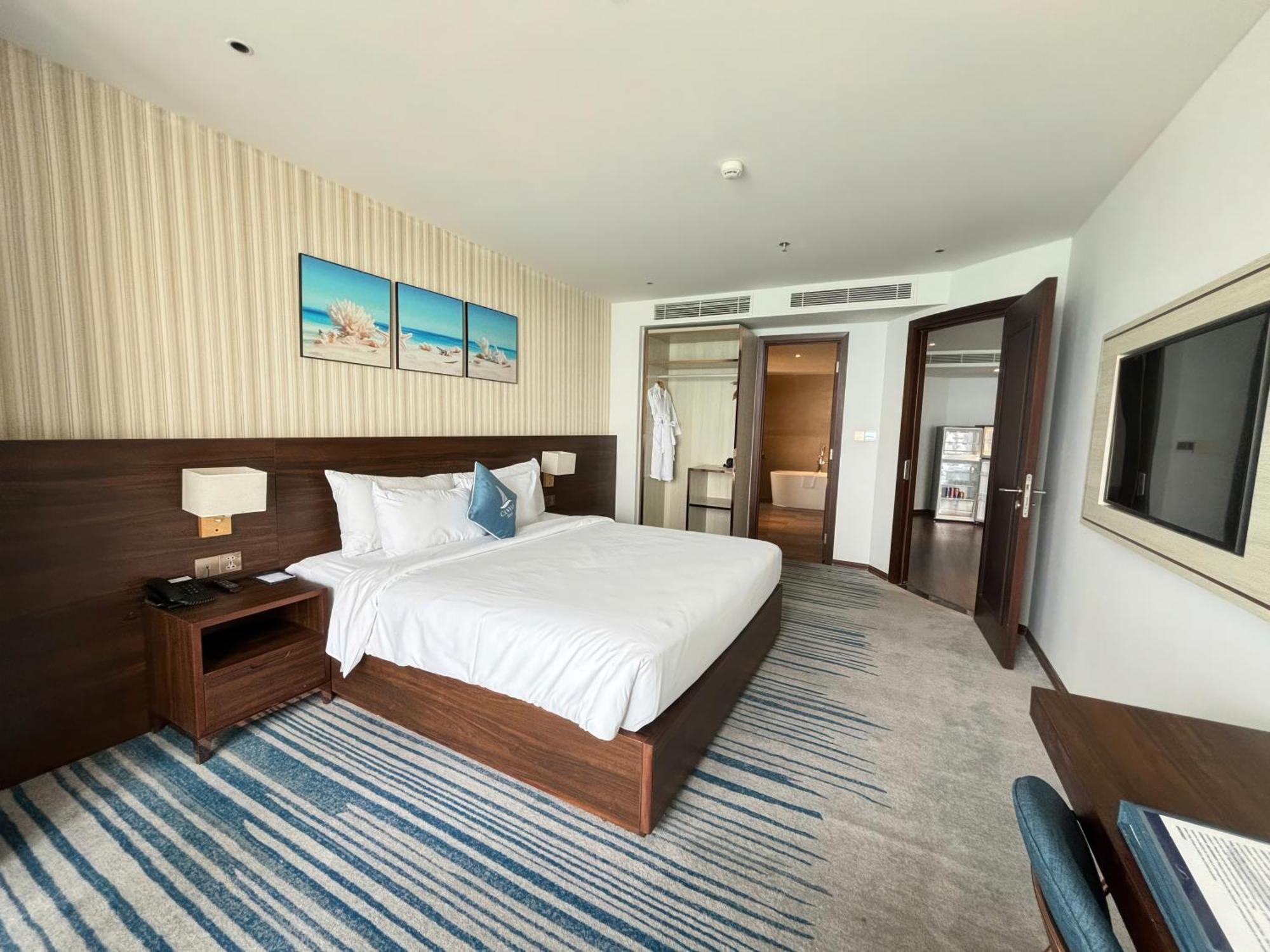 Hotel Canvas