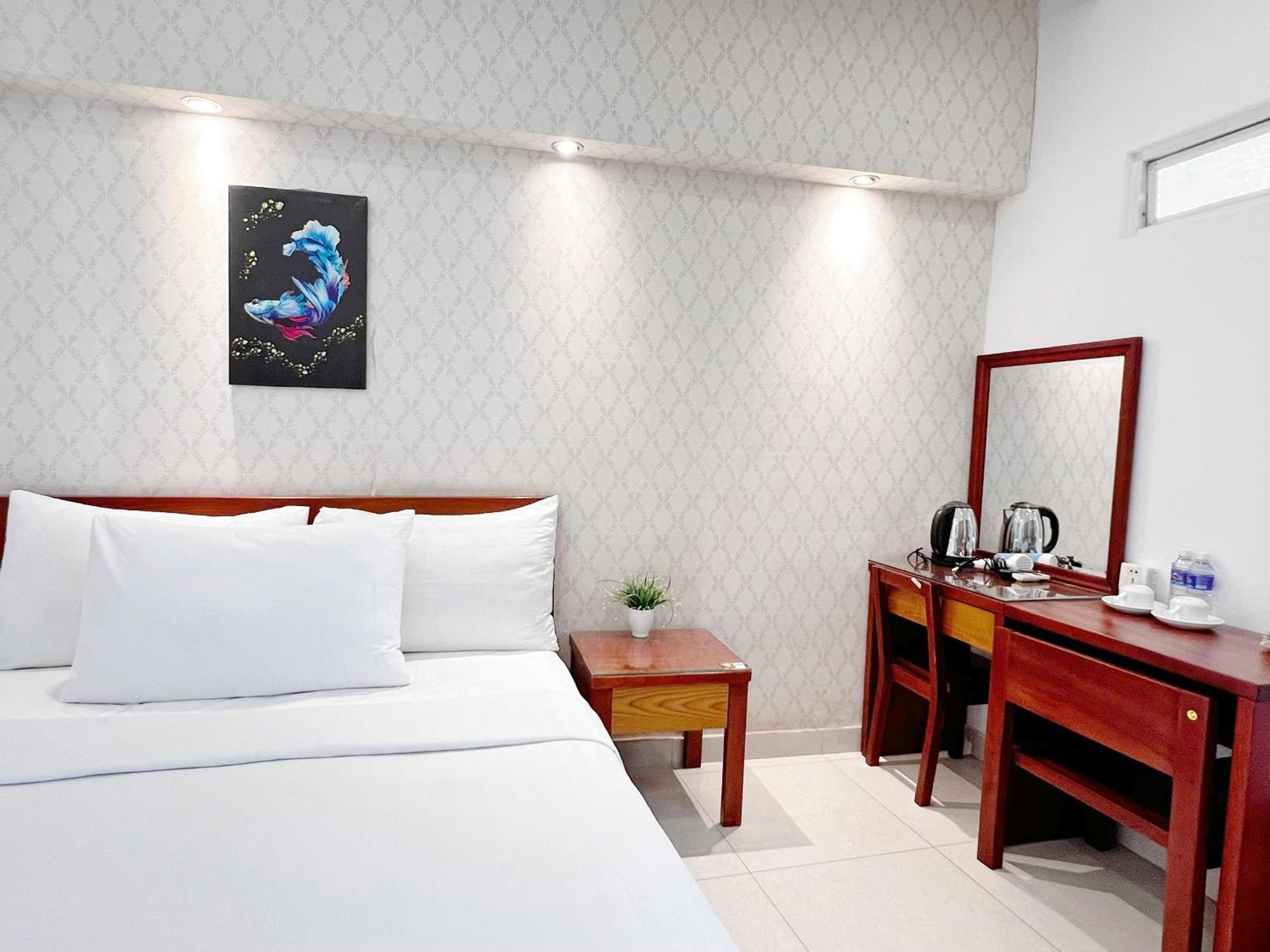 Saigon Europe Khách sạn 3*
