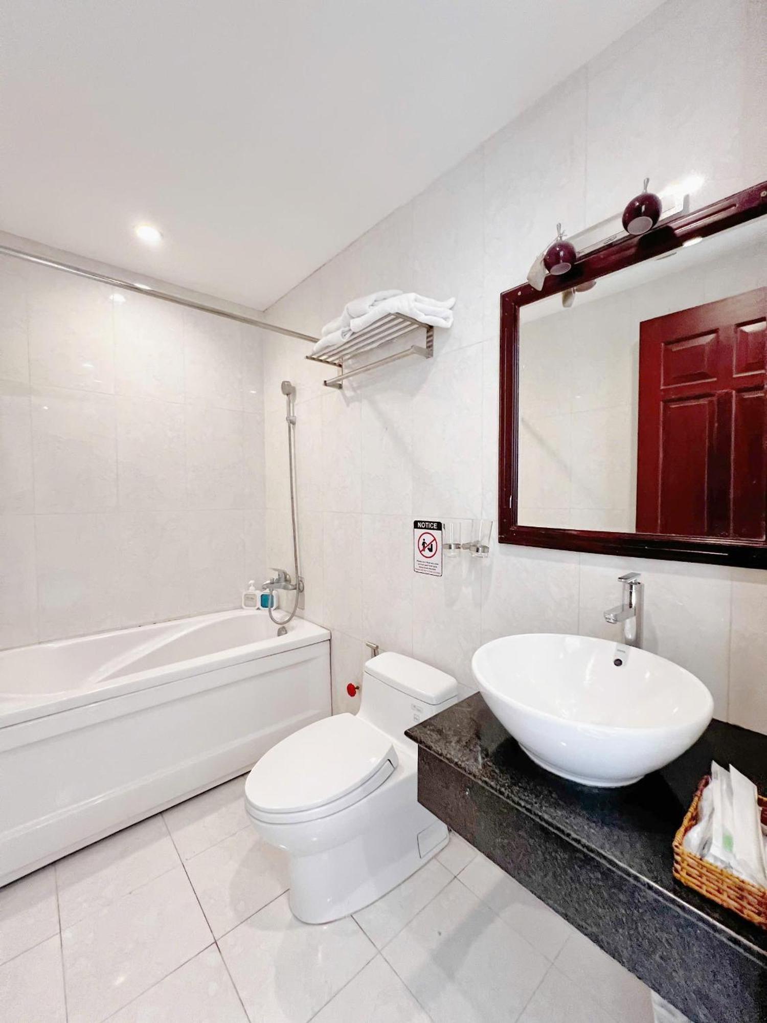 Saigon Europe Khách sạn 3*