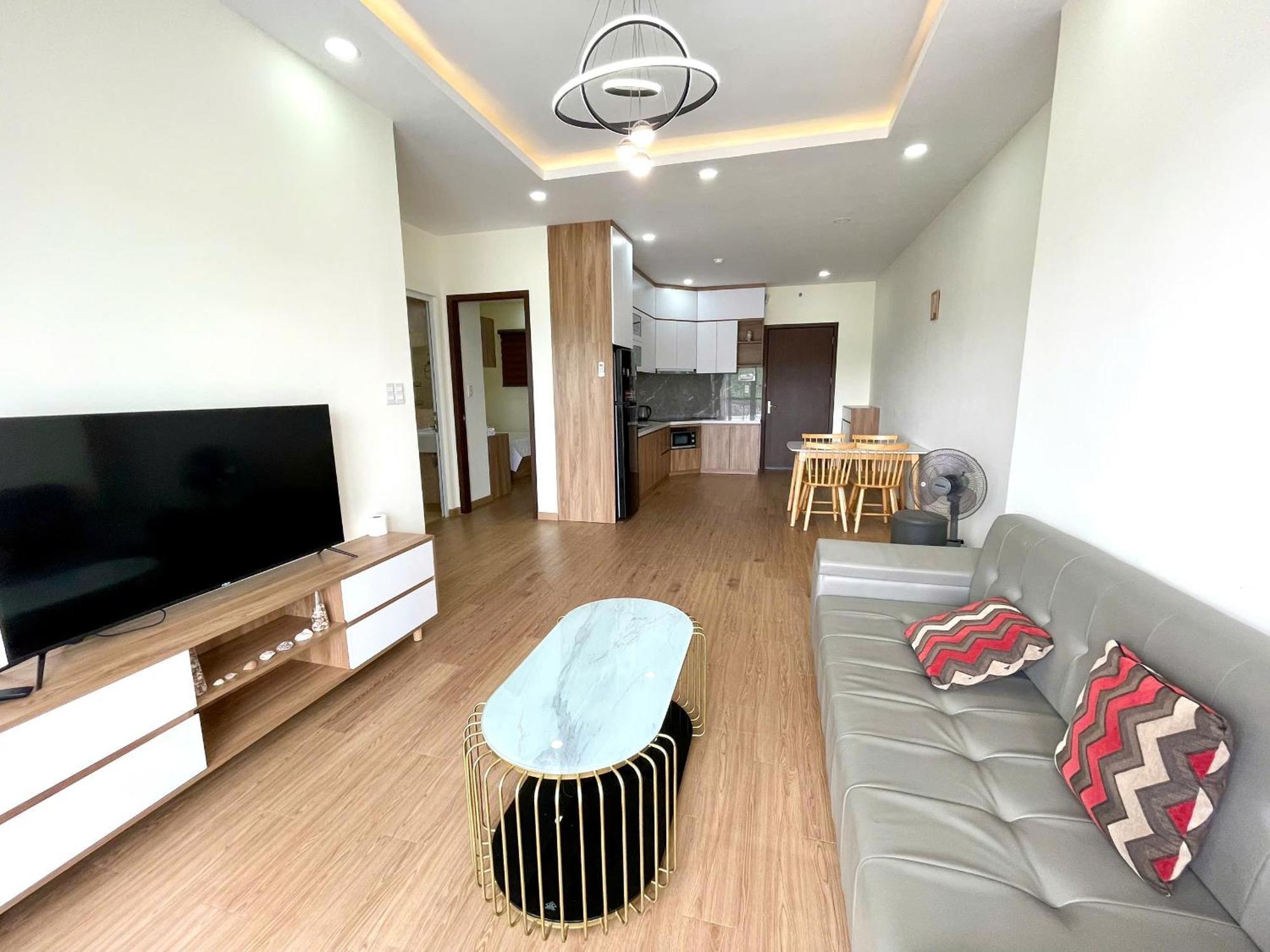 Beachfront Hon Chong Apartment
