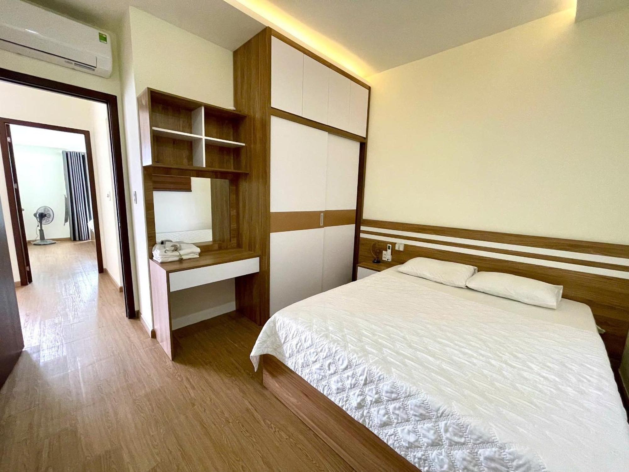 Beachfront Hon Chong Apartment Nha Trang