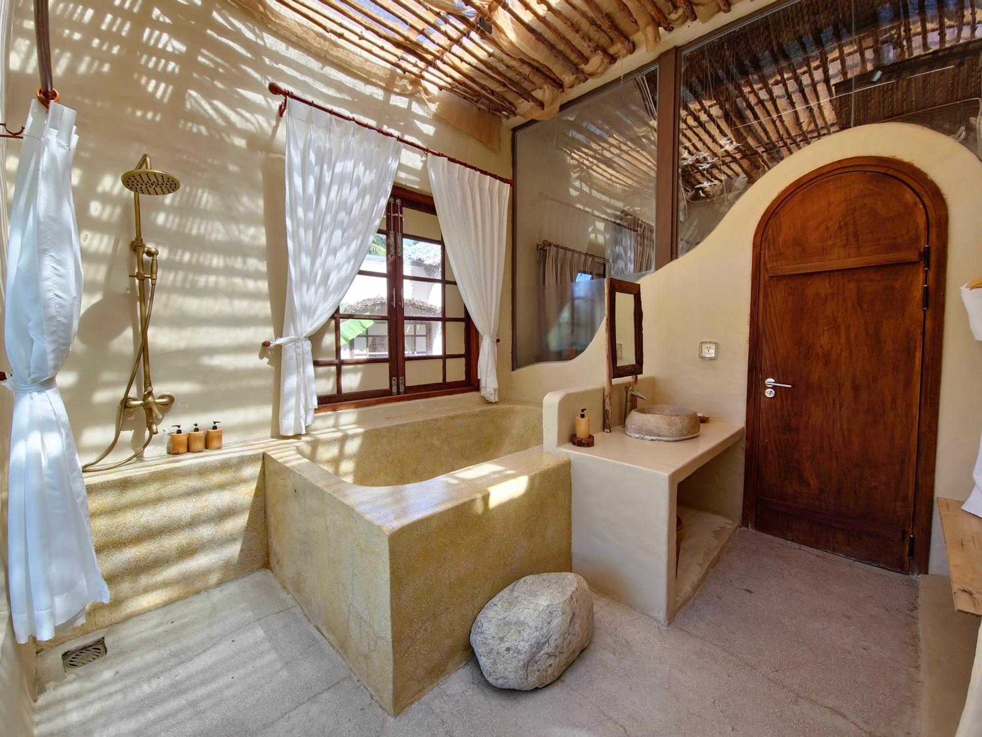 Hotel Red Sands Mui Ne 3*