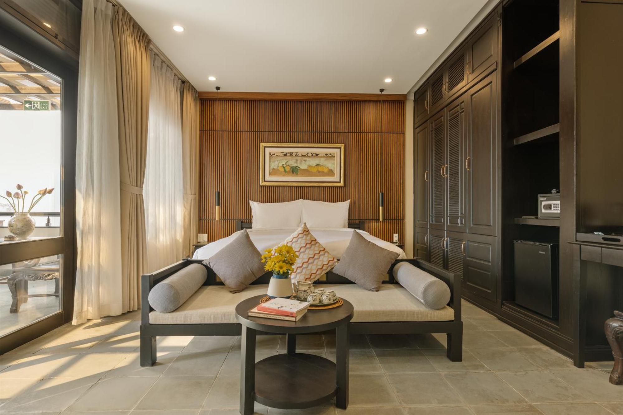 Su Retreat - Riverfront Resort 5*