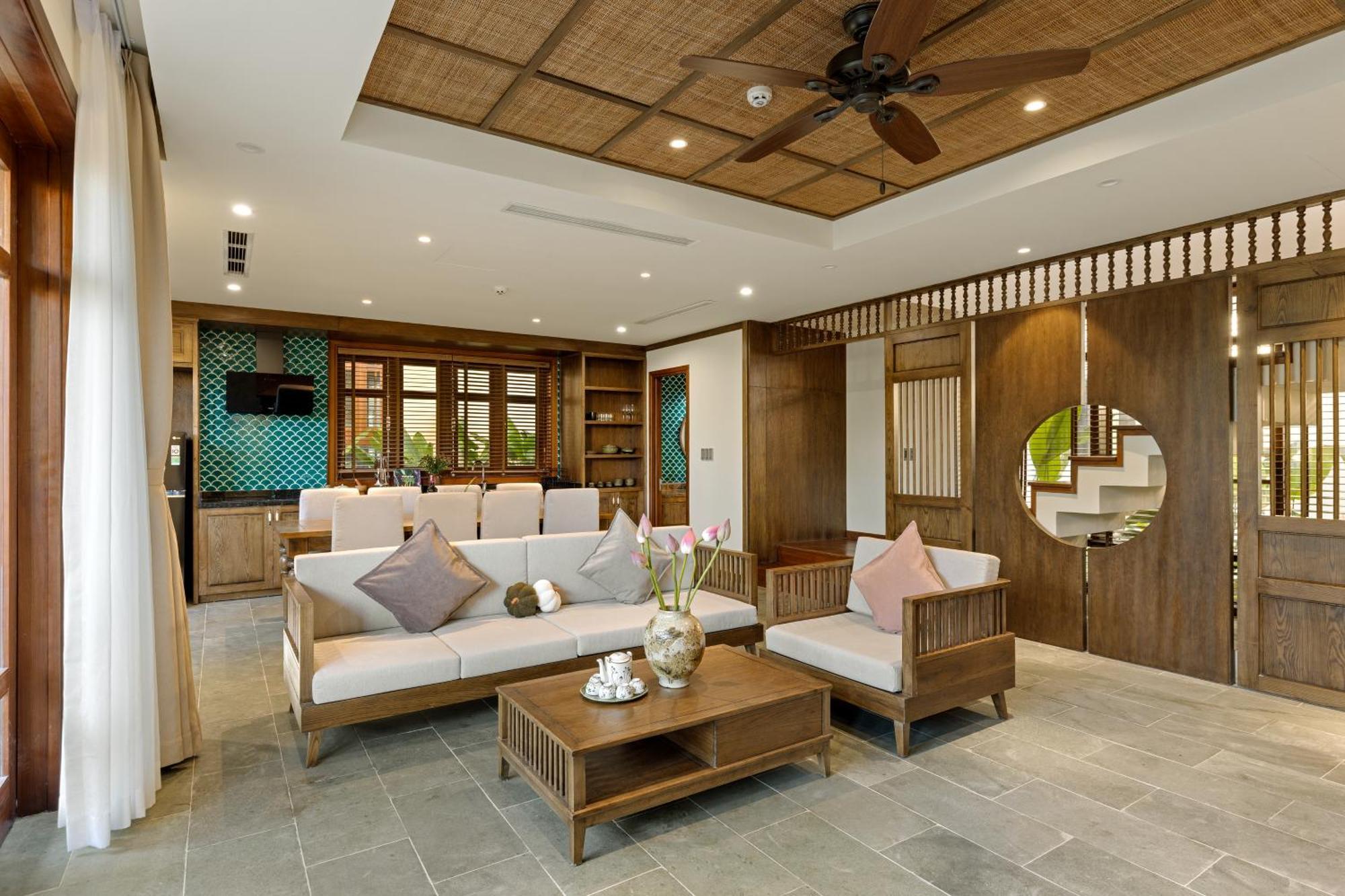 Resort Su Retreat - Riverfront 5*