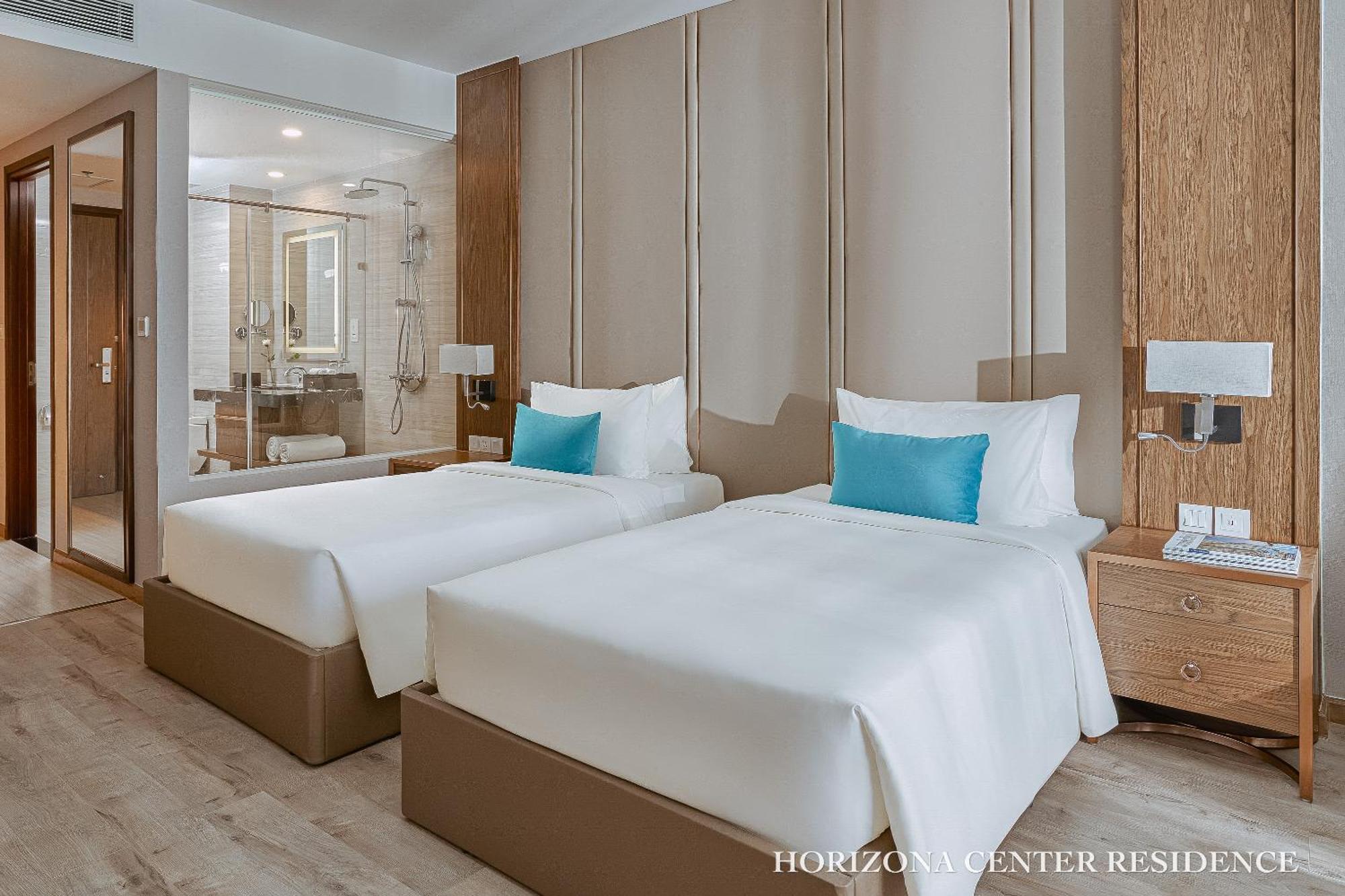 Grand Oceanfront Premier Centre