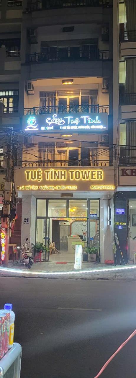 Tue Tinh Hotel