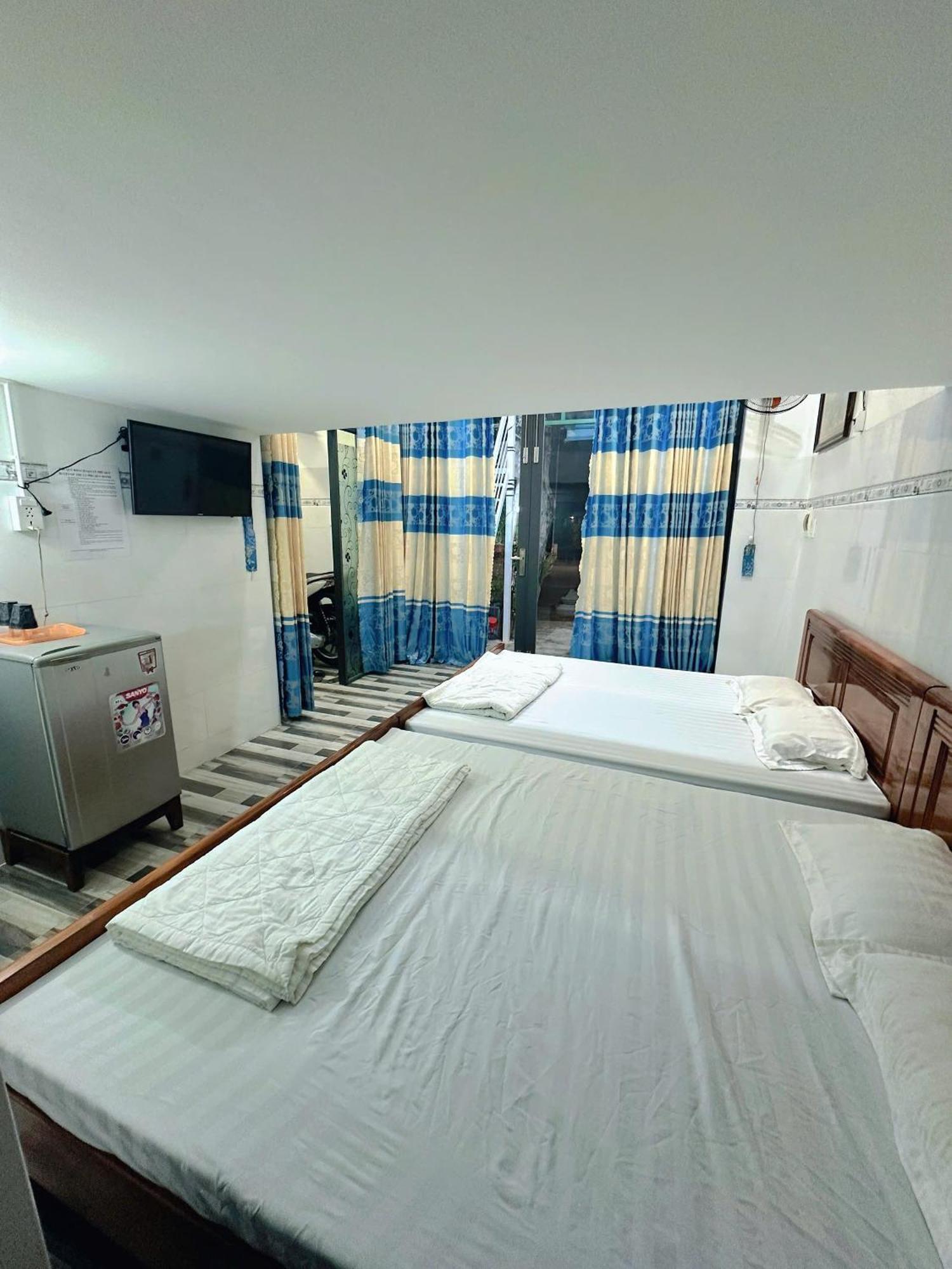 Khách Sạn Lý Phú Quý Hotel