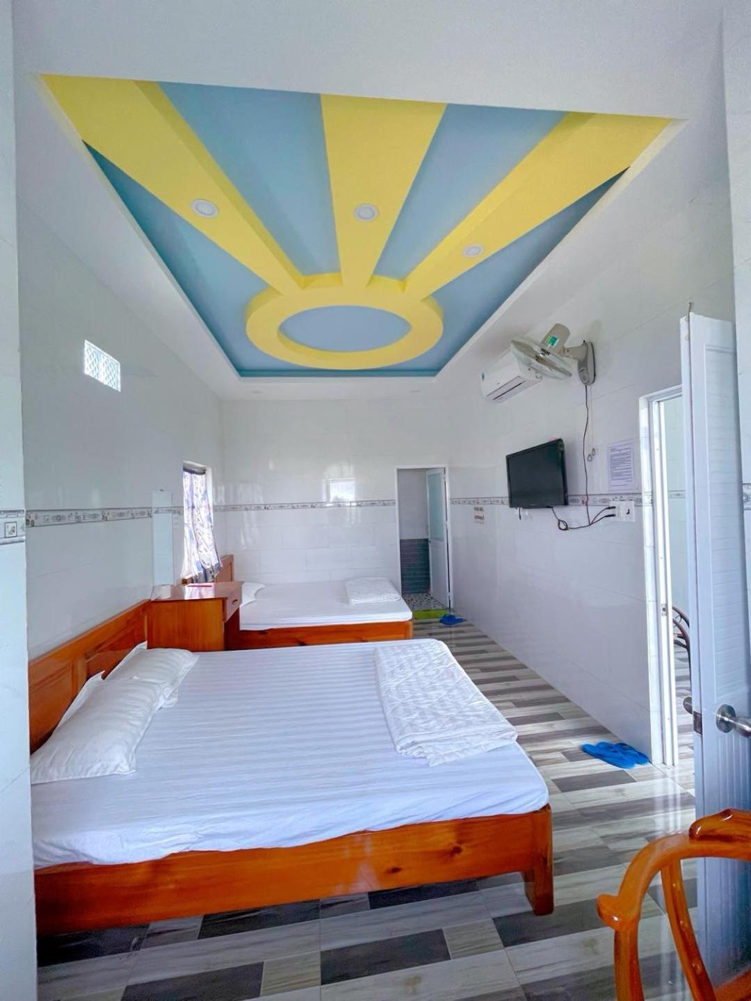 Hotel Khách Sạn Lý Phú Quý