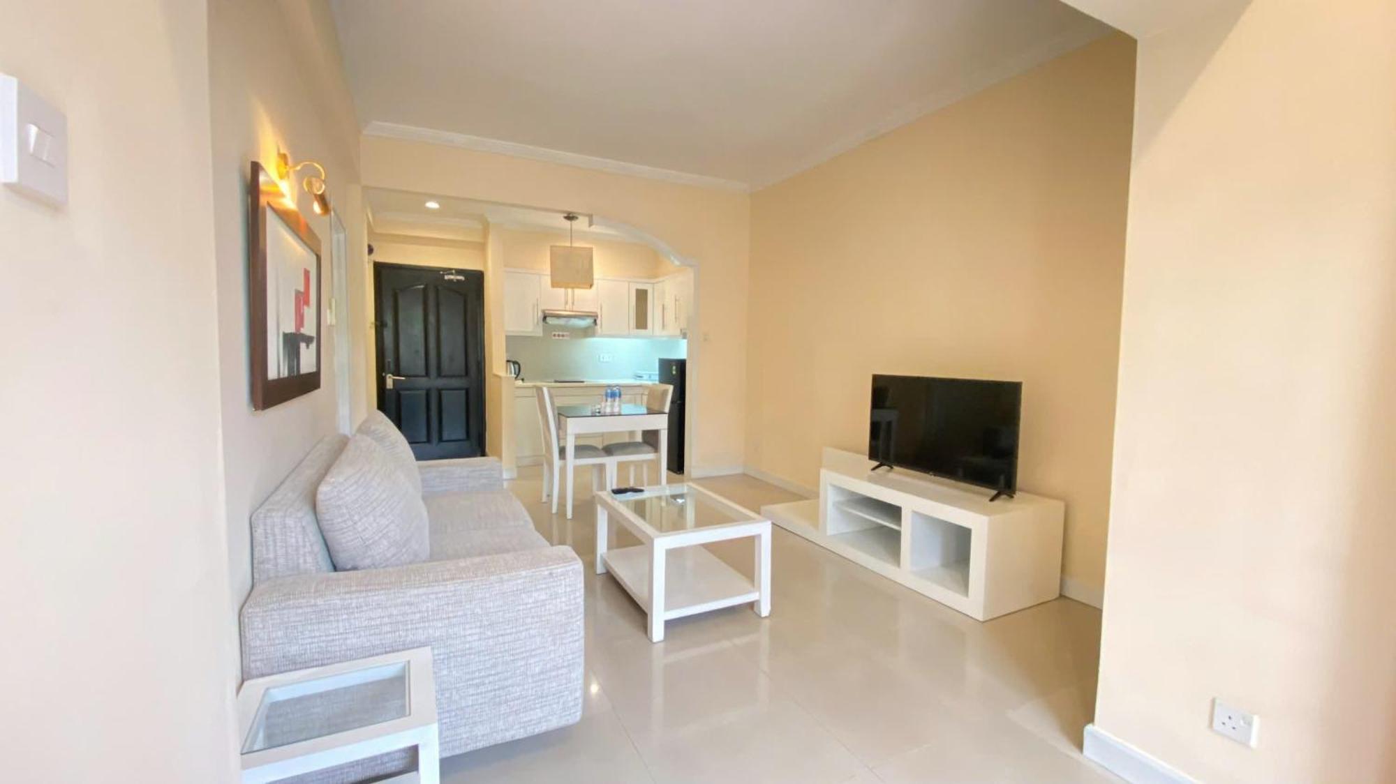 Ocean Sunrise Aparthotel 4*