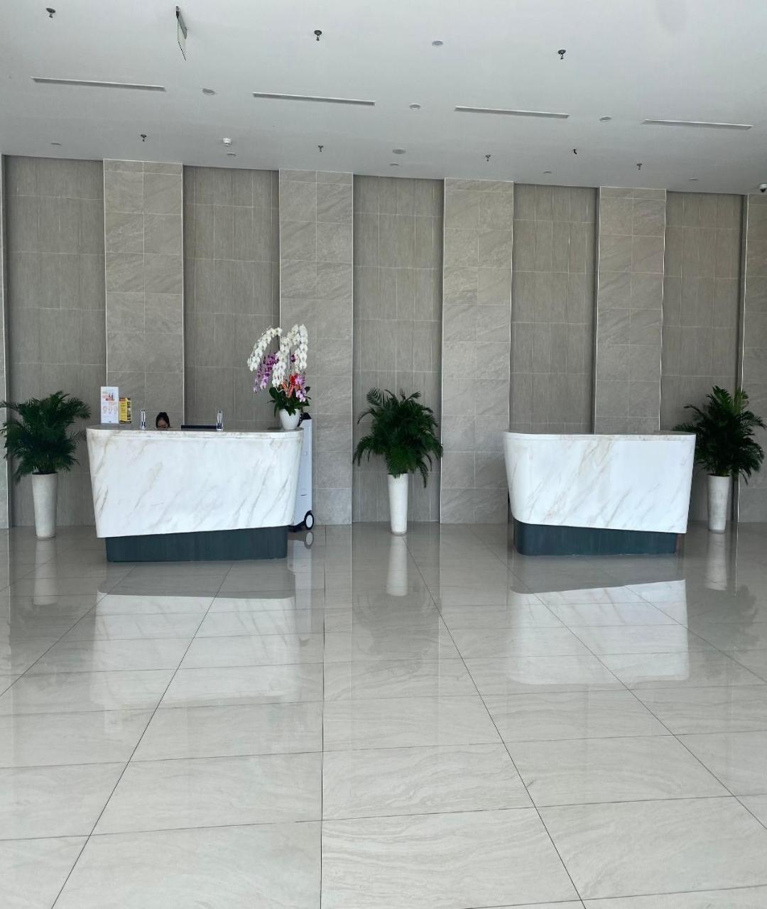 Beachfront Scenia Bay Apartment Nha Trang
