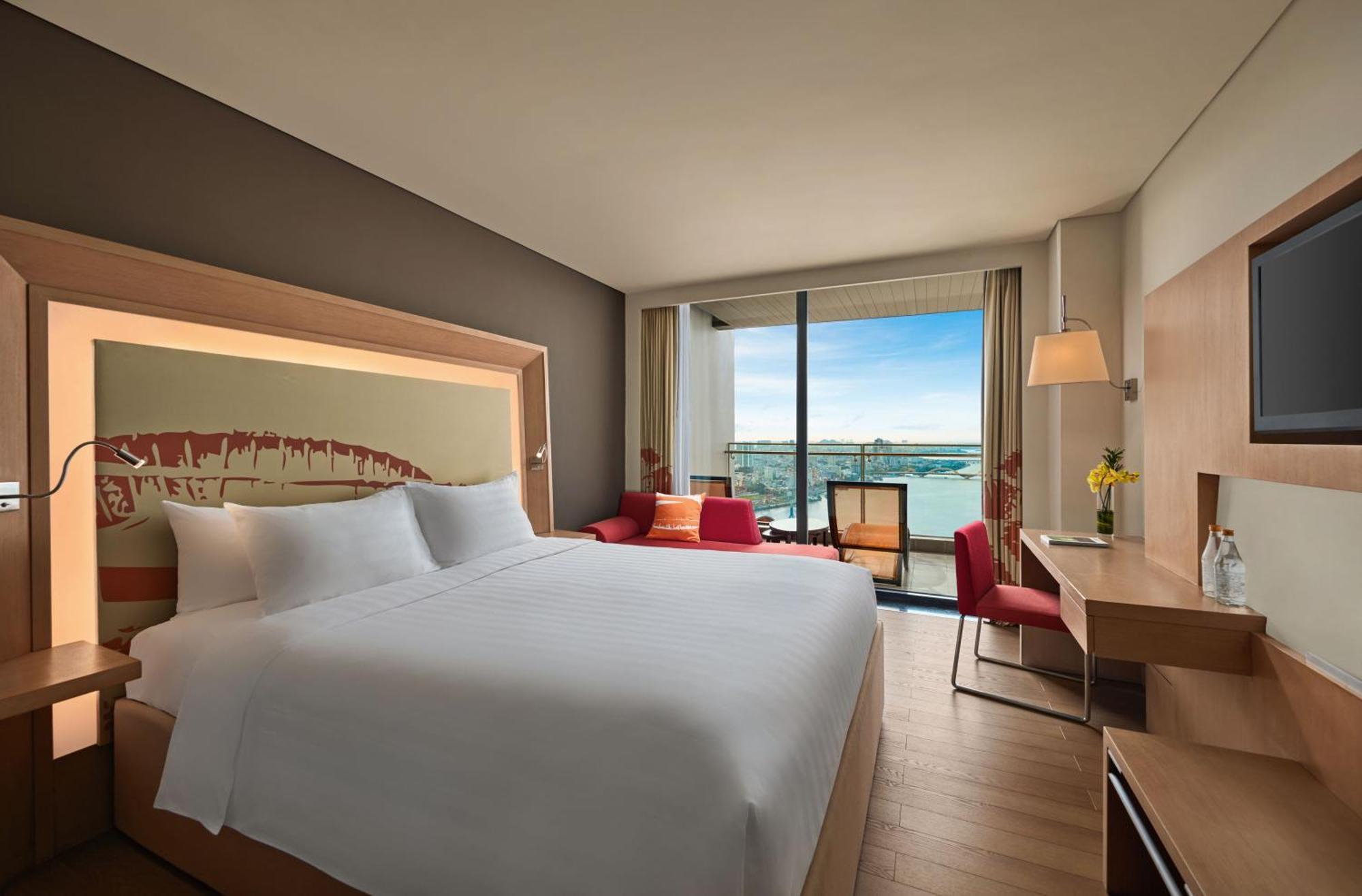 Khách sạn Novotel Premier River Đà Nẵng