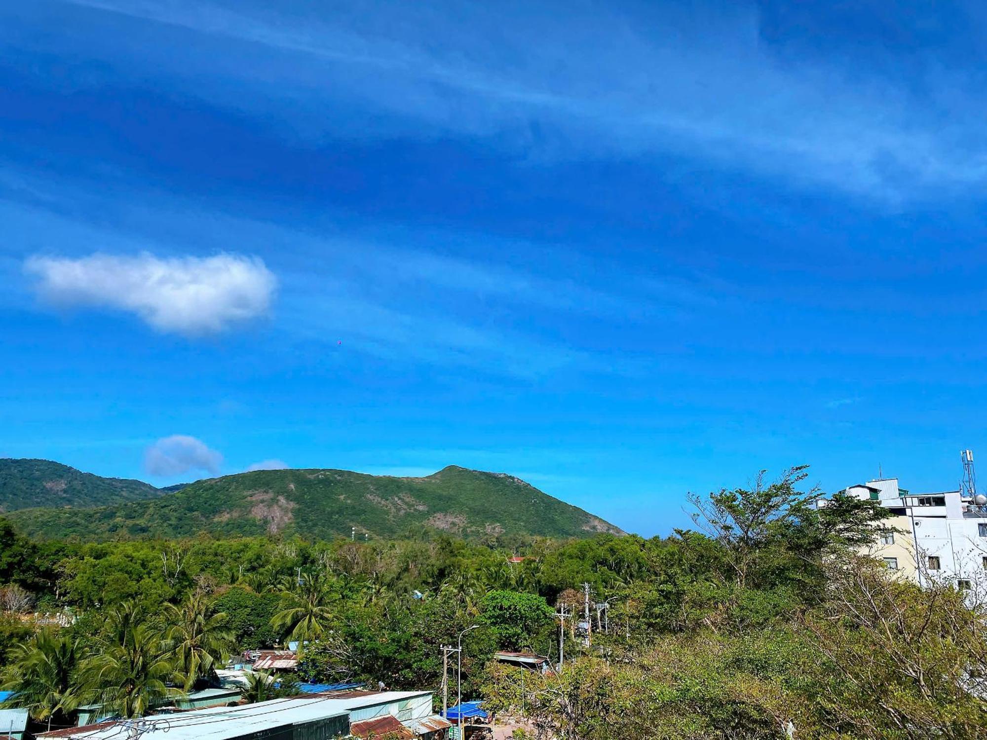 Trung Hau CON DAO