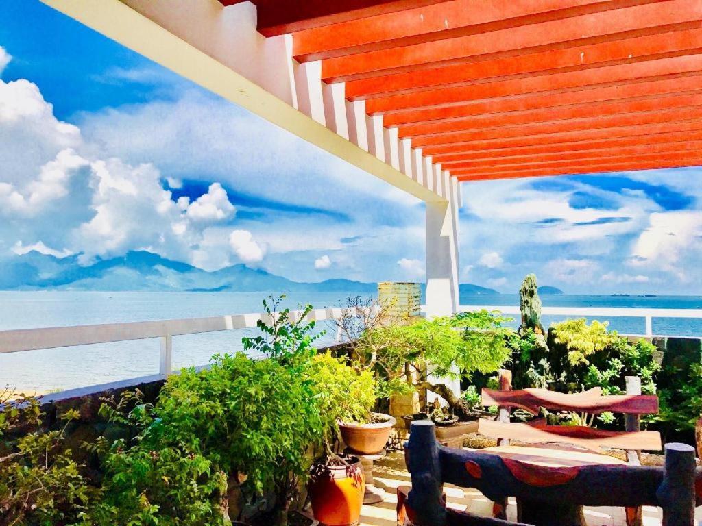 Whale Ocean View Da Nang