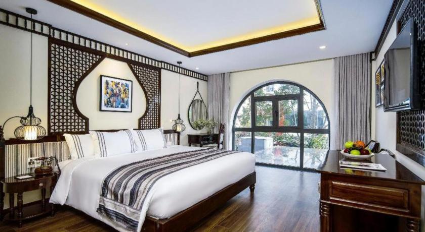 Le Pavillon Paradise & Hotel