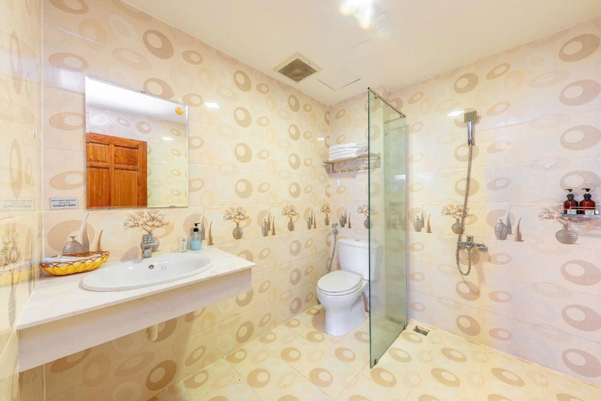 Hằng Nga Khách sạn 2*