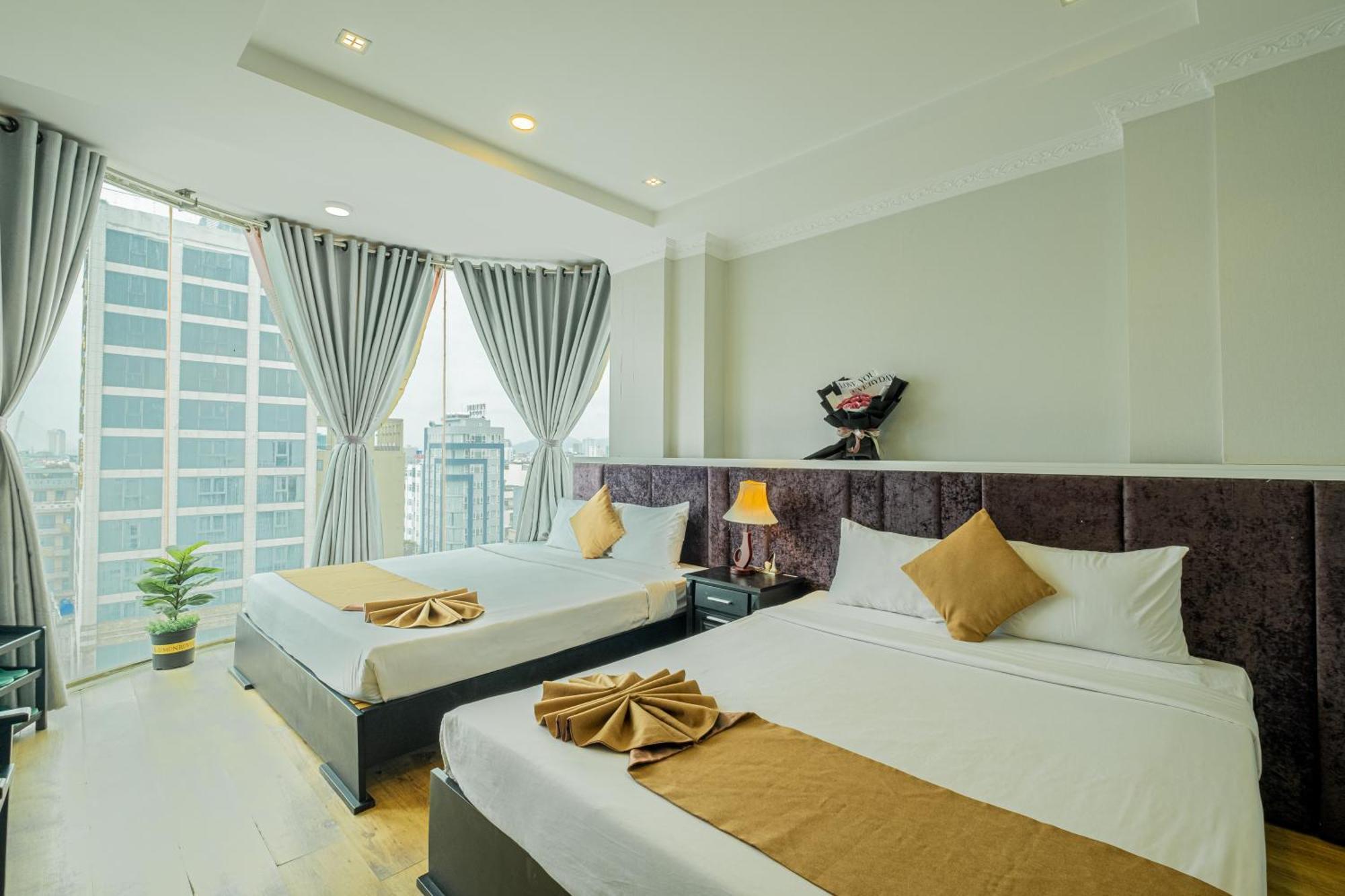 Hotel Adina 3 Star 3*