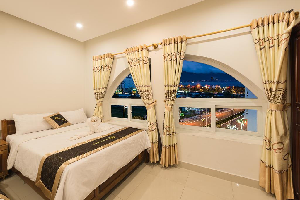 Sunflower Hotel
