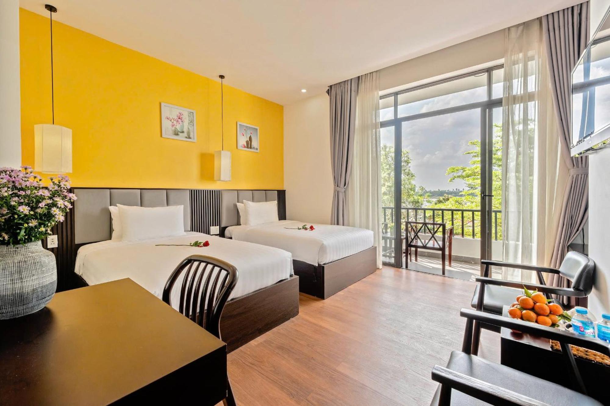 Serene Riverside Hotel 4*