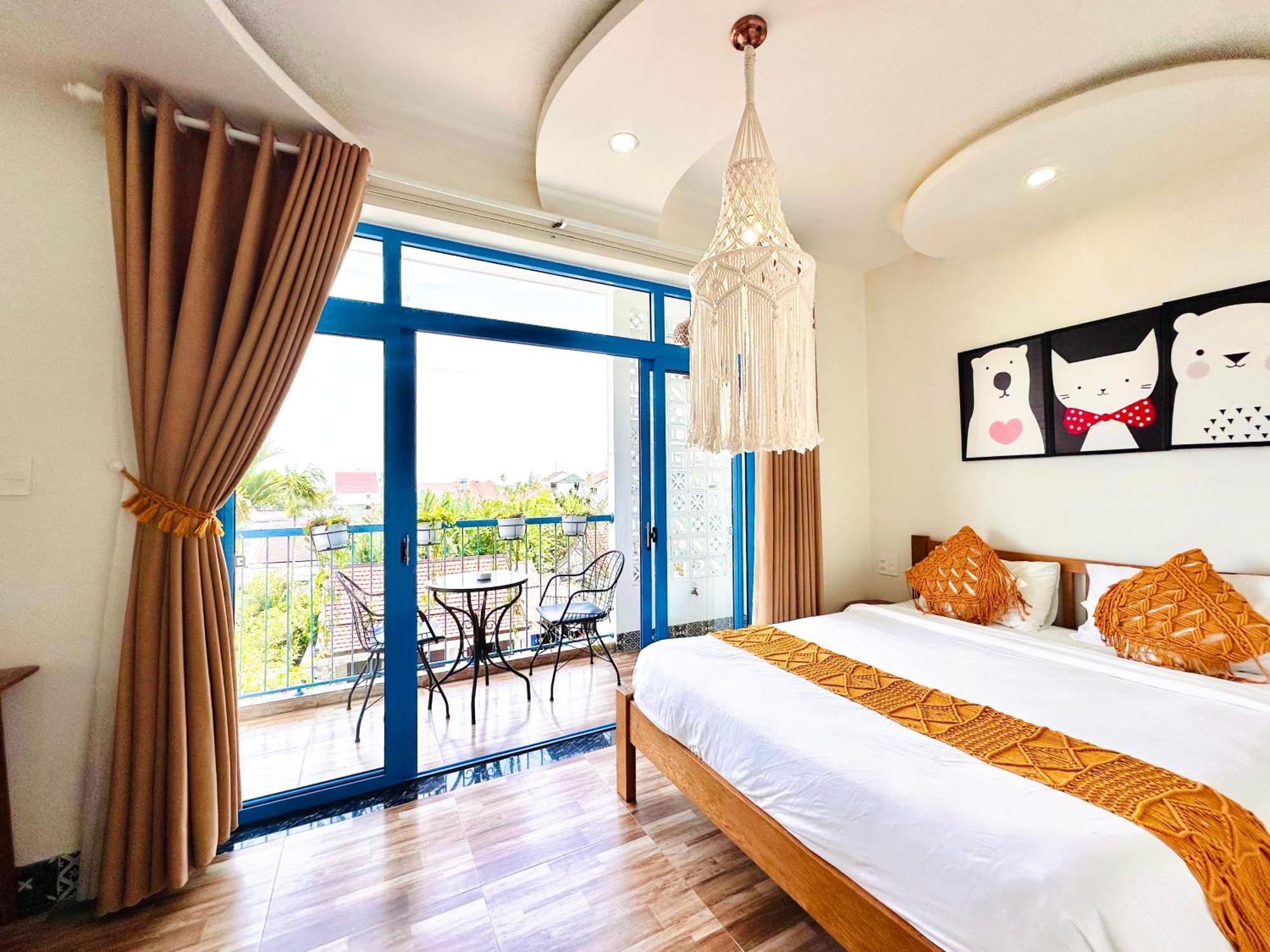Hostel Lazy Bear By The Little Hoi An