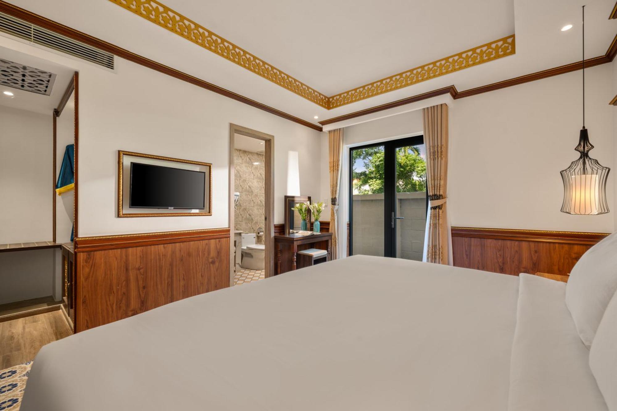 Babylon Riverside & 5*