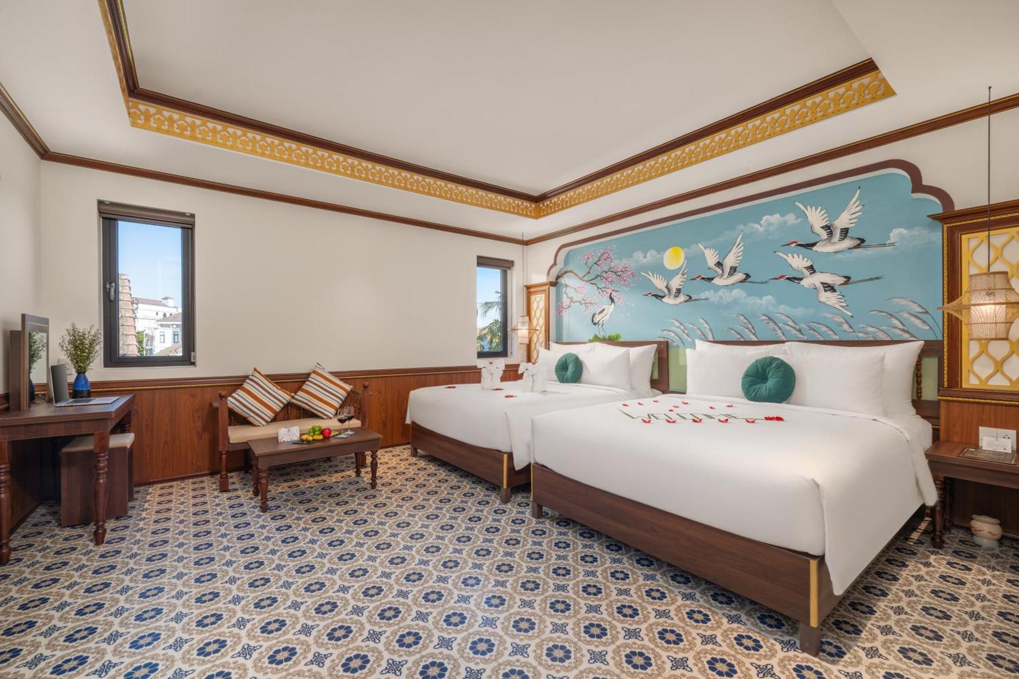 Babylon Riverside & Hotel 5*
