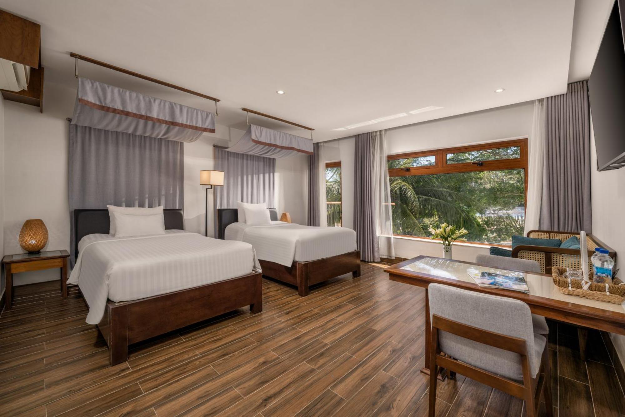 Ocean Front Hotel