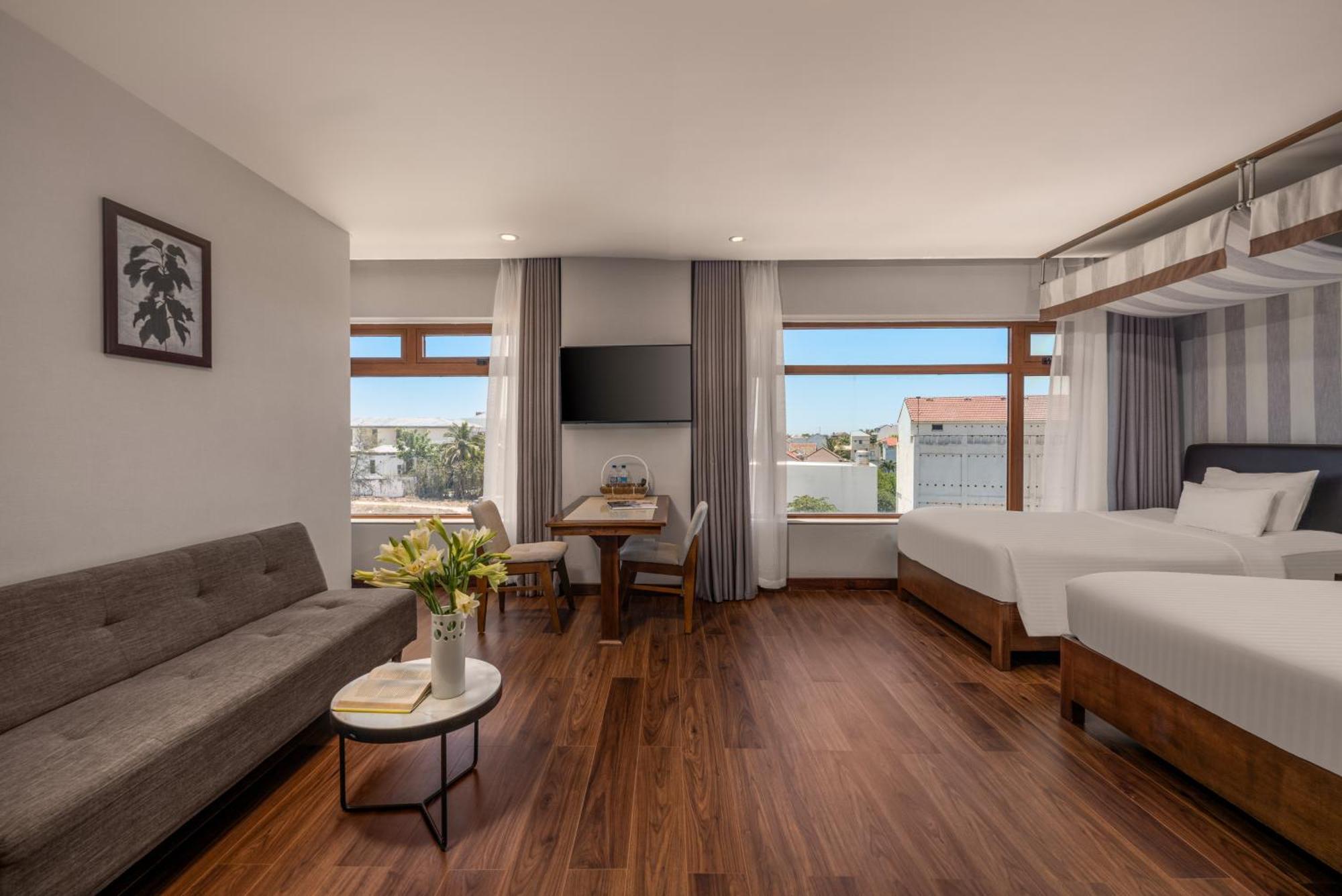 Ocean Front Hotel 4*