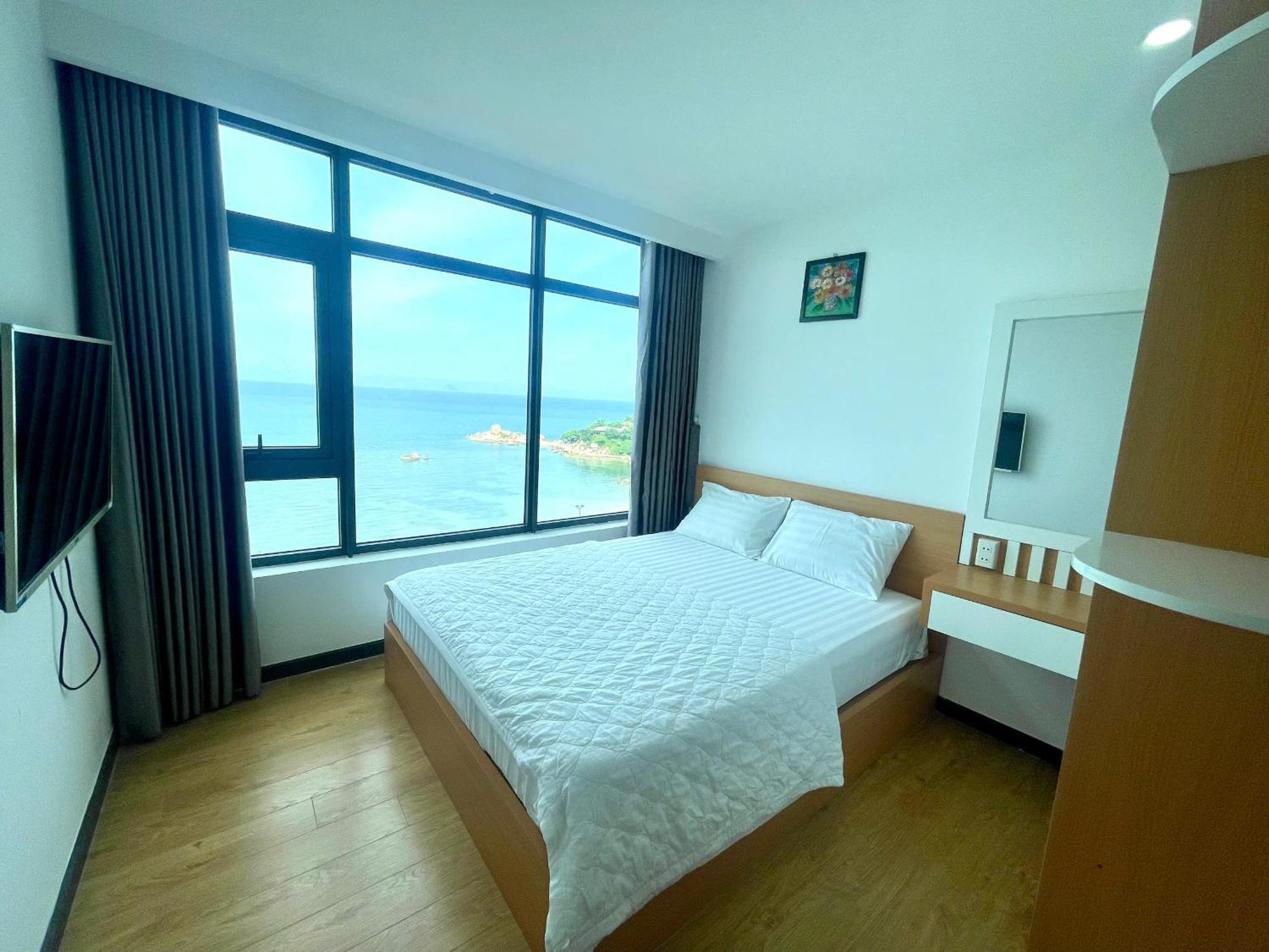 Beachfront Hon Chong * Nha Trang