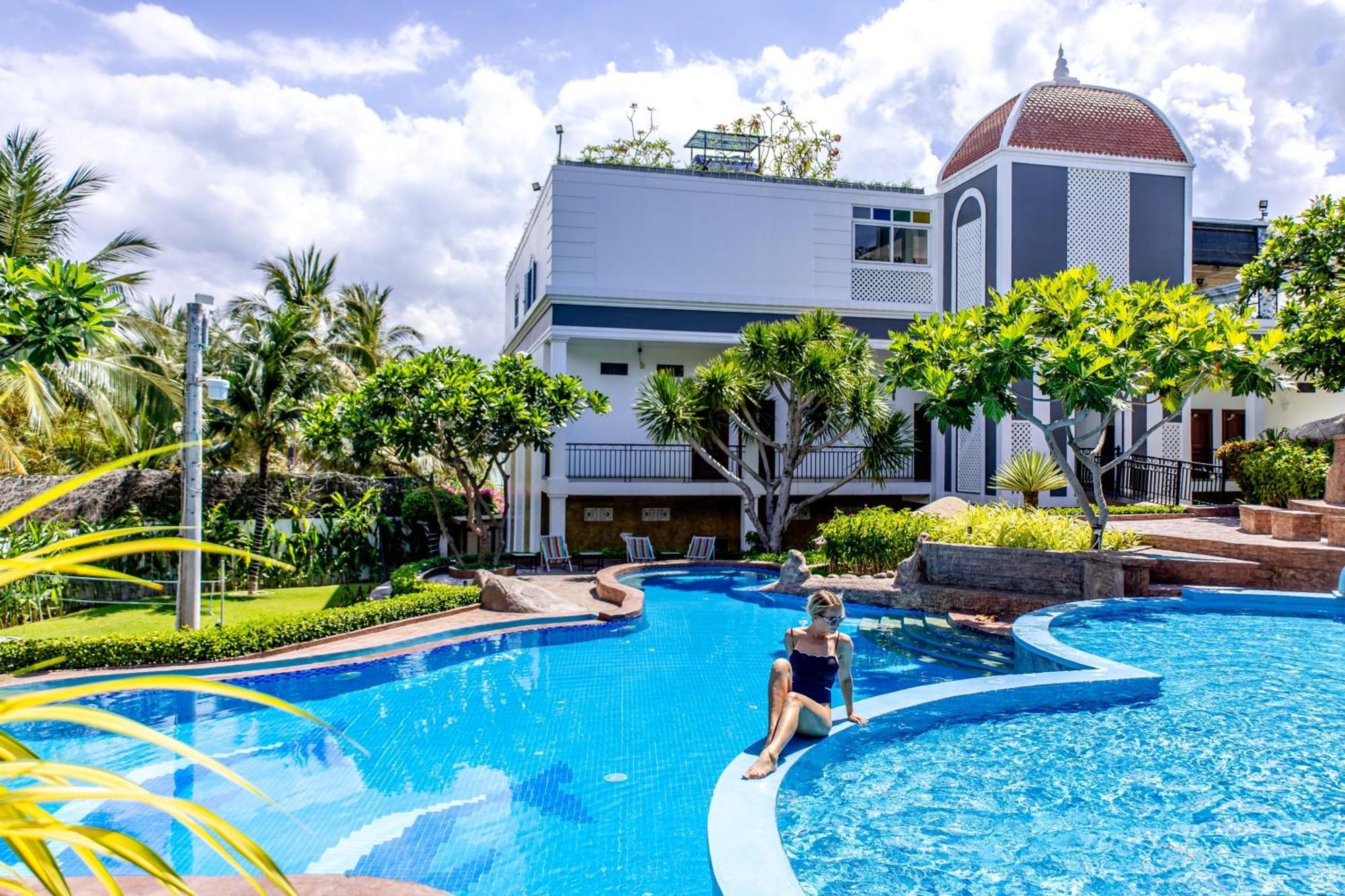Hotel Oasis 4*