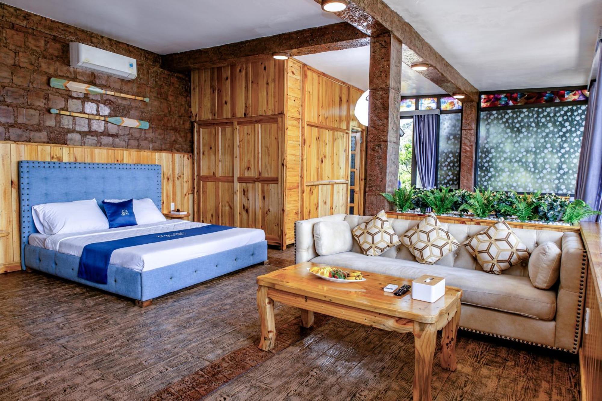 Hotel Oasis