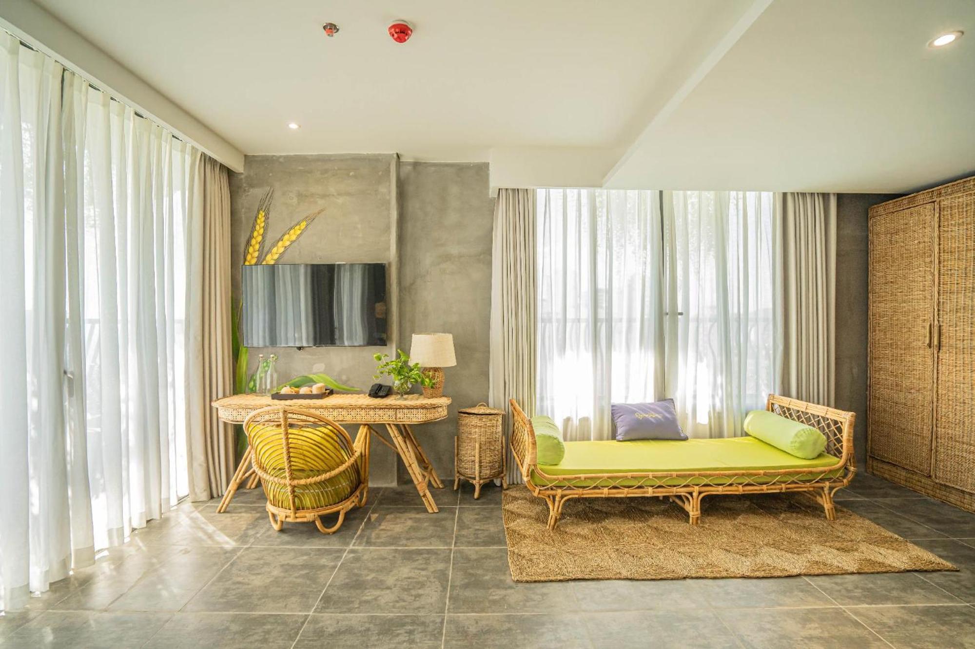 The Signature 5* Nha Trang