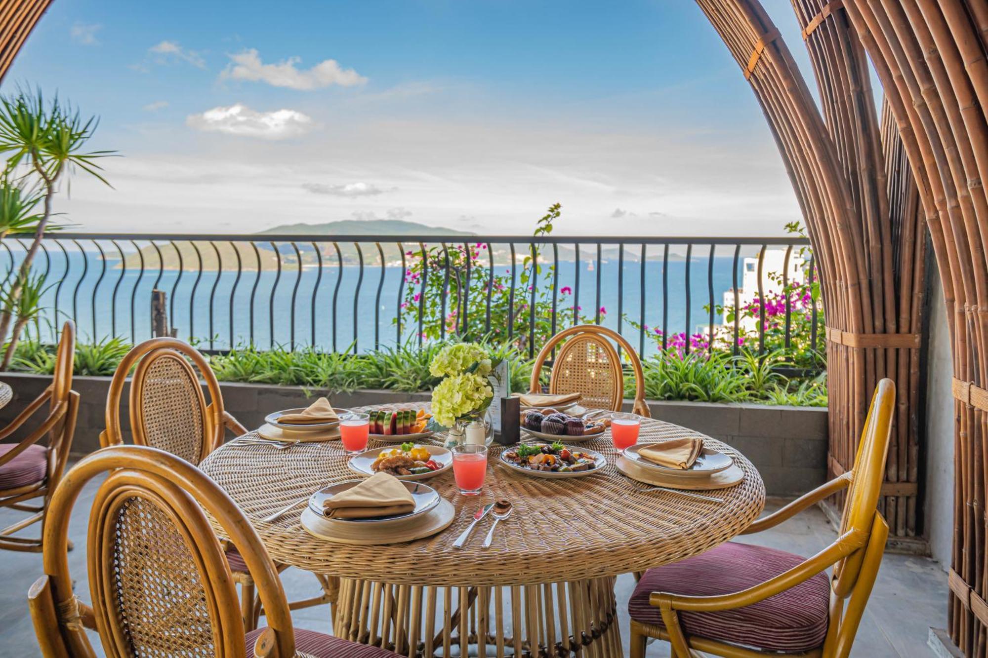The Signature 5* Nha Trang