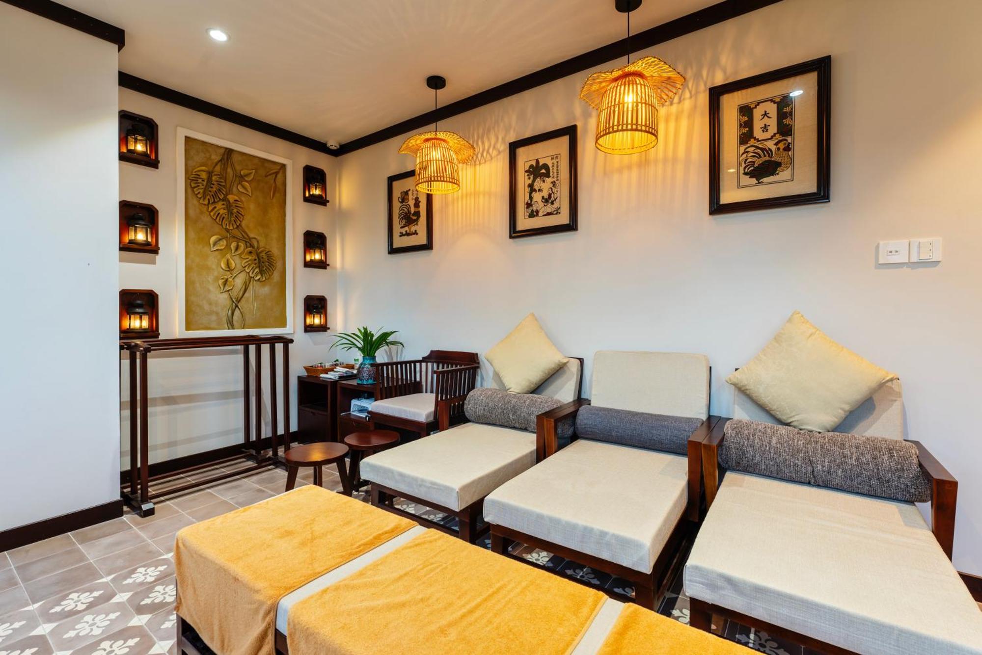 Ahoy Boutique & Hoi An