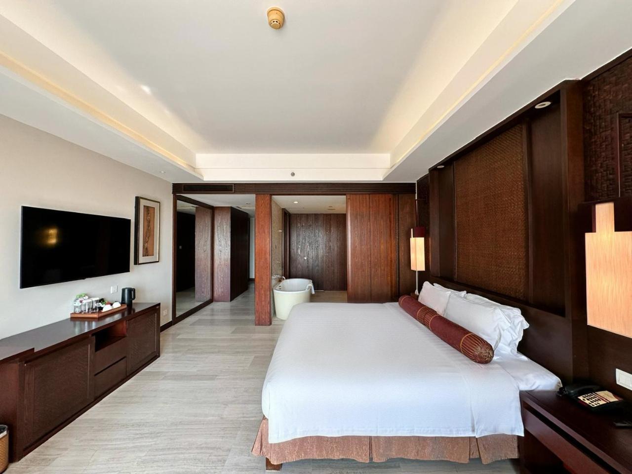 Crowne Plaza & Resort Da Nang