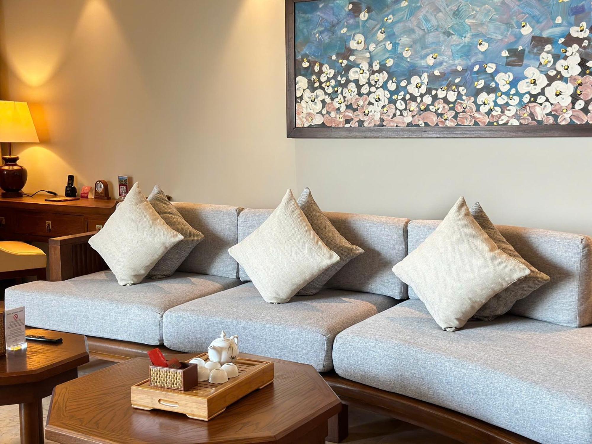 Crowne Plaza & Resort 5*