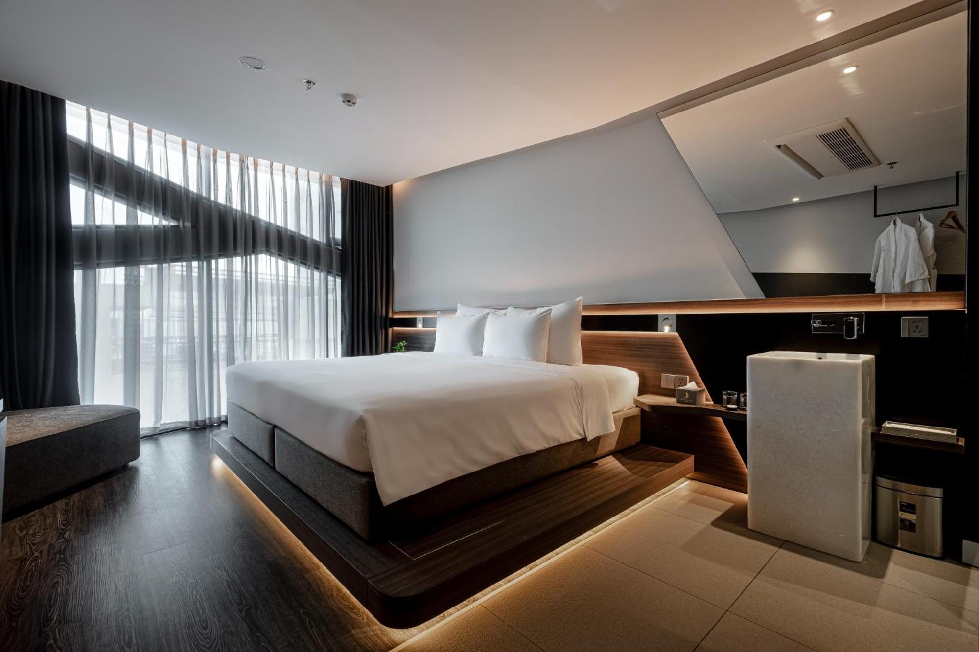 Draco & 4* Da Nang