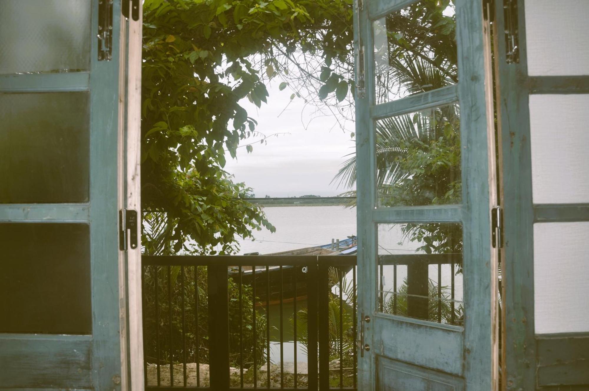 Hotel Autumn Bay Riverside