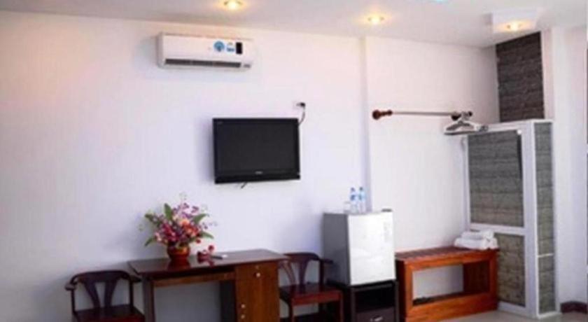 Khách sạn Huong Binh