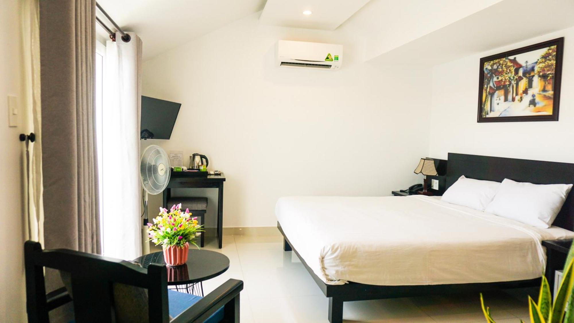 Riverside White House Boutique Hotel Hoi An