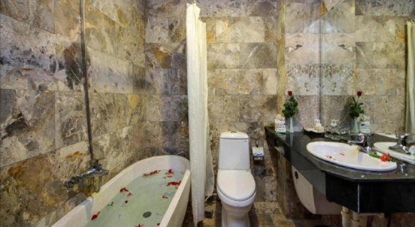 Hotel Lantern 3*