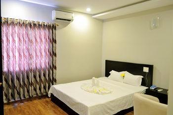 Hotel Cosmos By Ht 2*