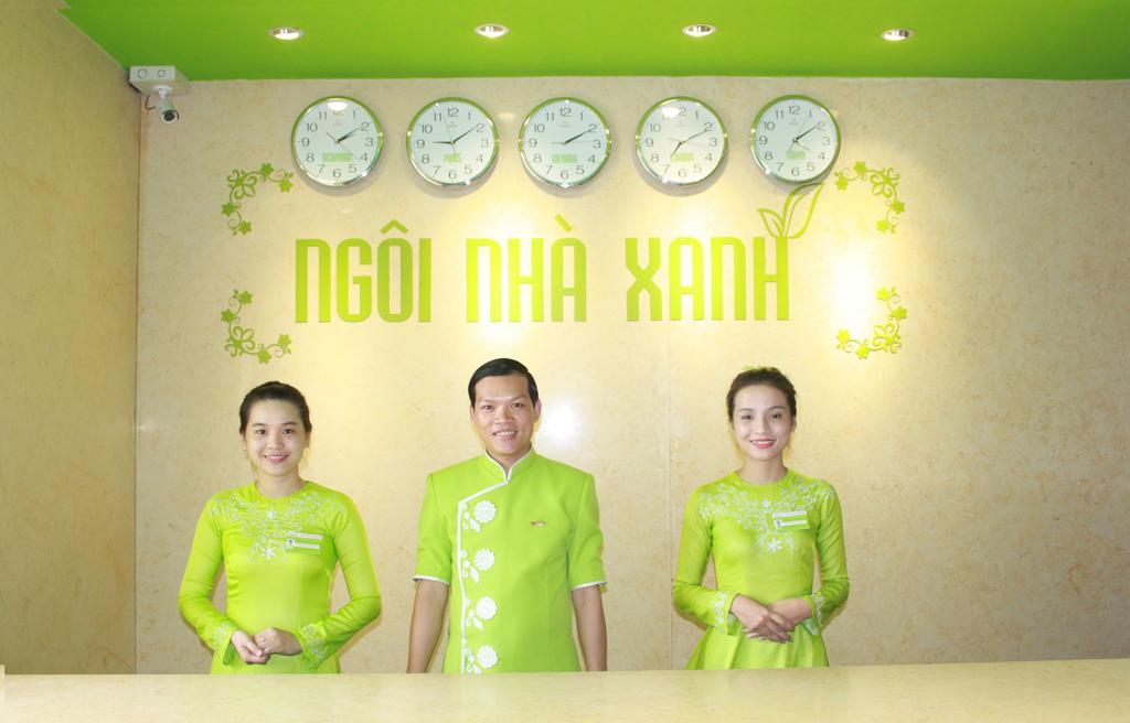 Ngoi Nha Xanh