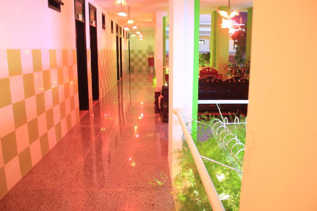 Hotel Ngoi Nha Xanh Da Nang